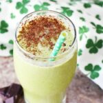 Healthy Mint Chocolate Chip Smoothie1