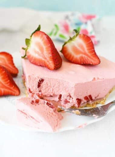 No-Bake Strawberry Pie slice with berries on top.