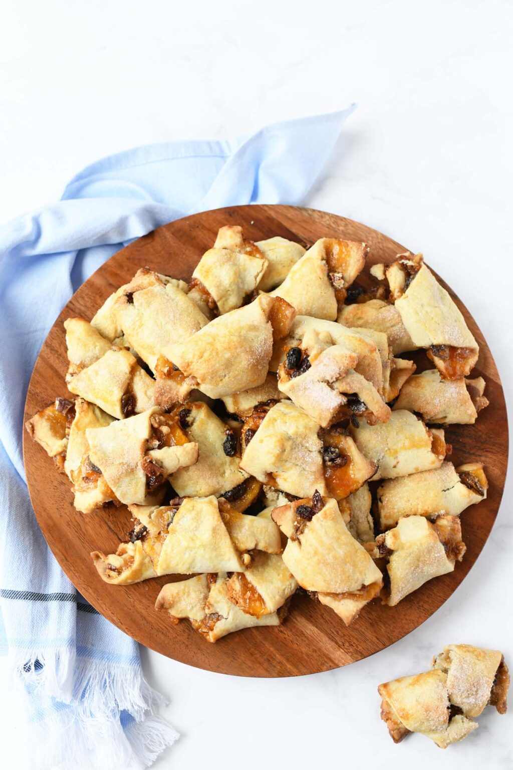 Tender and Flaky Rugelach Pastry - Sizzling Eats